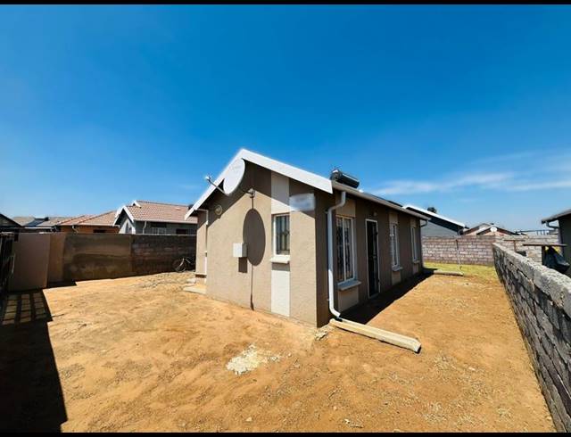 3 BEDROOM HOUSE FOR SALE IN WINDMILL PARK